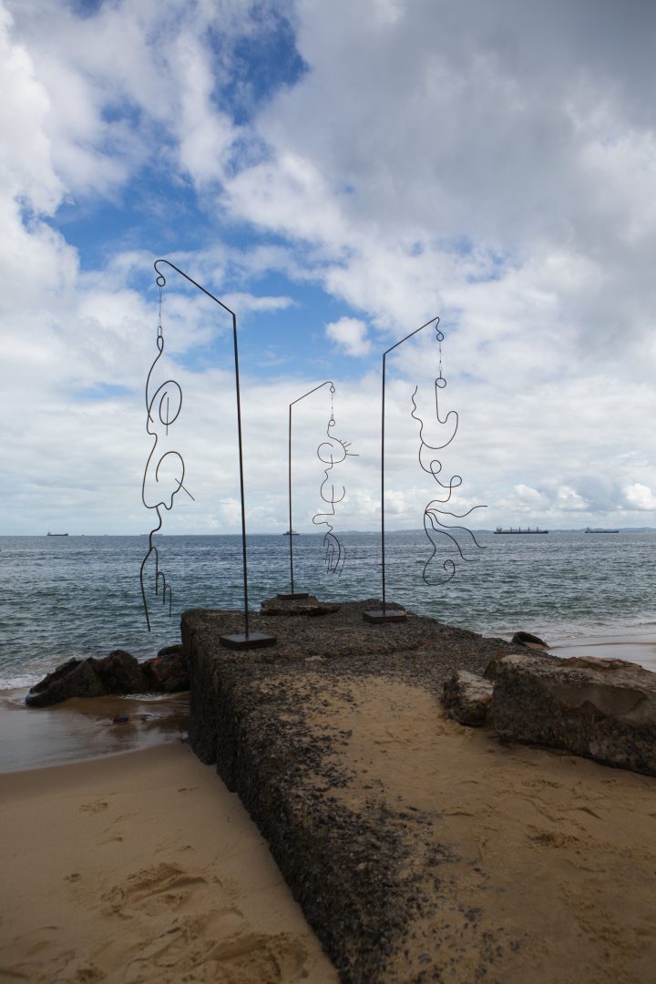 Dos Brasis: towards art histories