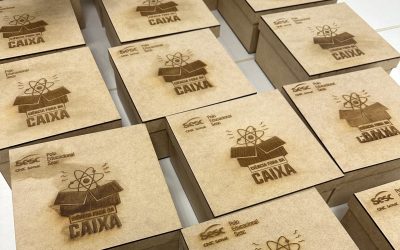 Ciência Fora da Caixa leva experimentação acessível a mais de 4.800 estudantes em 2025
