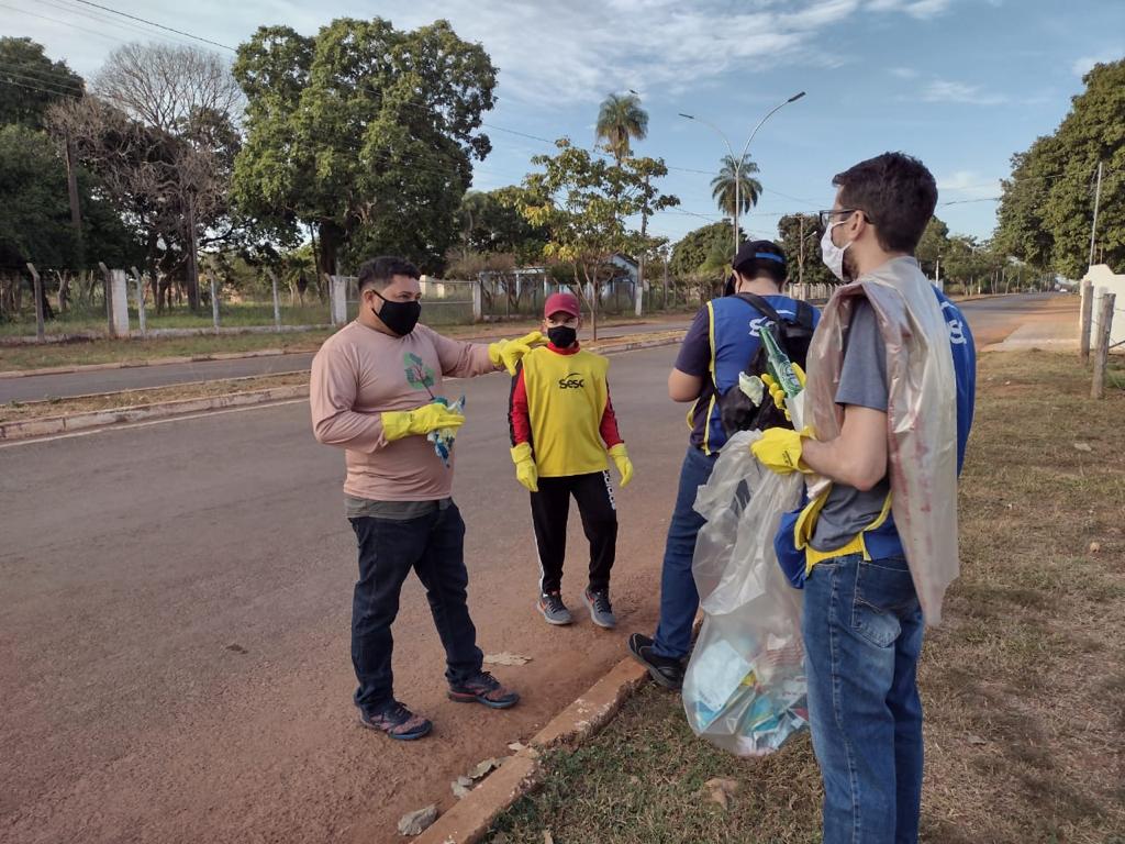 Ações do Sesc Pantanal no Dia Mundial do Meio Ambiente recolhem 152 kg de lixo e resíduos em Poconé