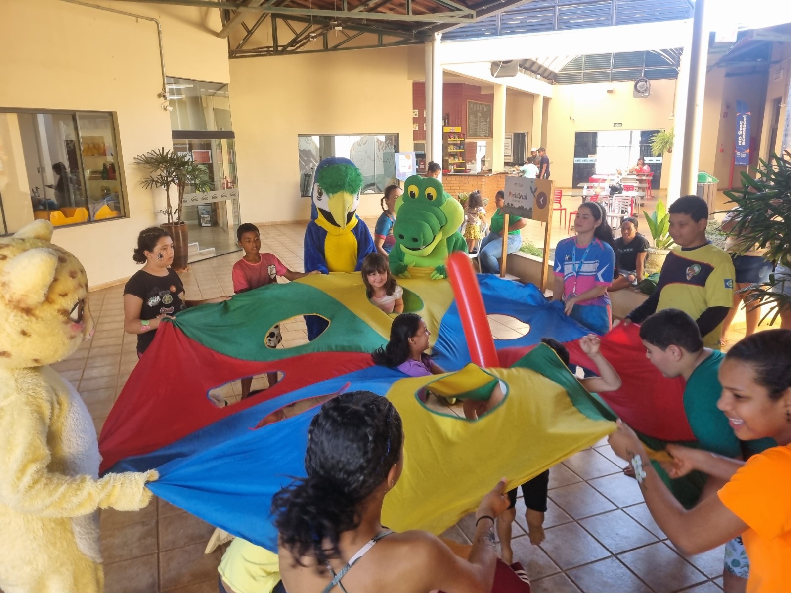 Quintal do Sesc Poconé celebra o mês das crianças com música e diversão para toda a família